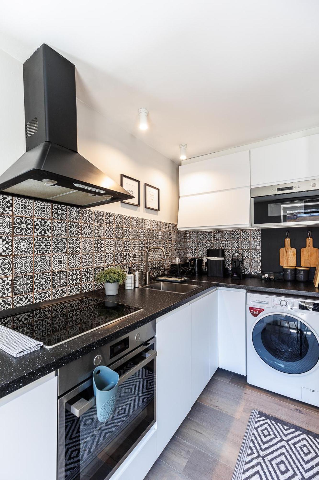 Little Treasure At Liszt With Free Parking Apartment *